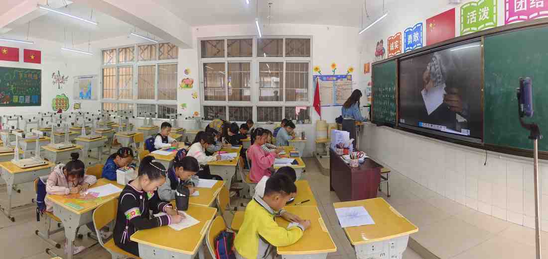 绿春艺术支教课堂现场